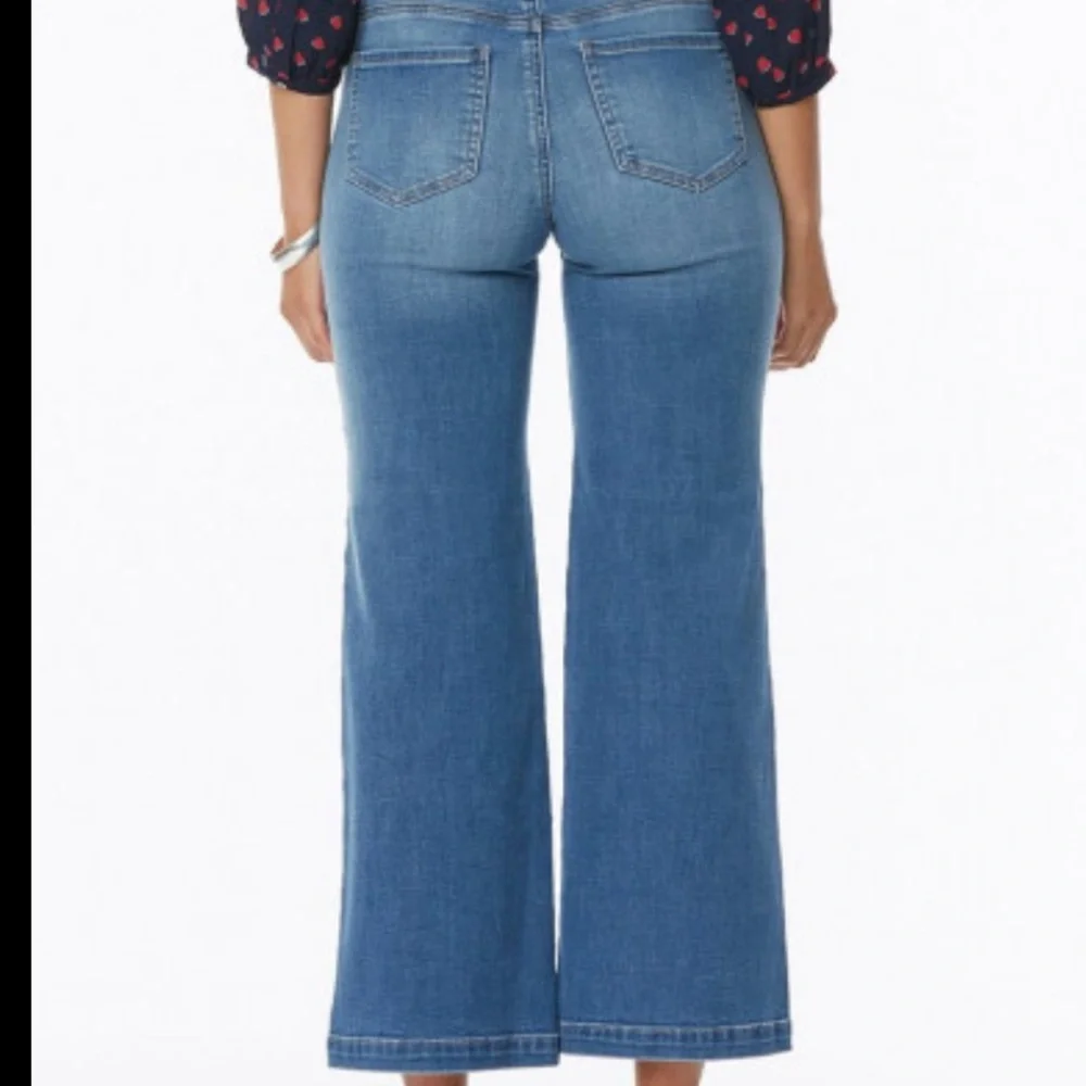 Express Cropped Wide Leg High Rise Jean - Picture 2 of 12